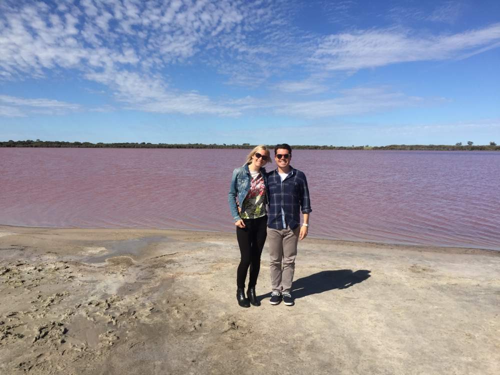 Australiana espanol pareja